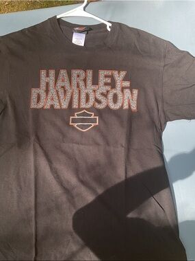 Harley-Davidson Black Tee with Orange-Outlined Logo